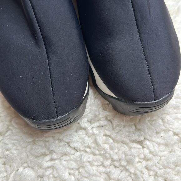 IRI WES I Black Red Low Top Sneaker Fun Trendy Chunky Pop of Color Y2K - Picture 6 of 16